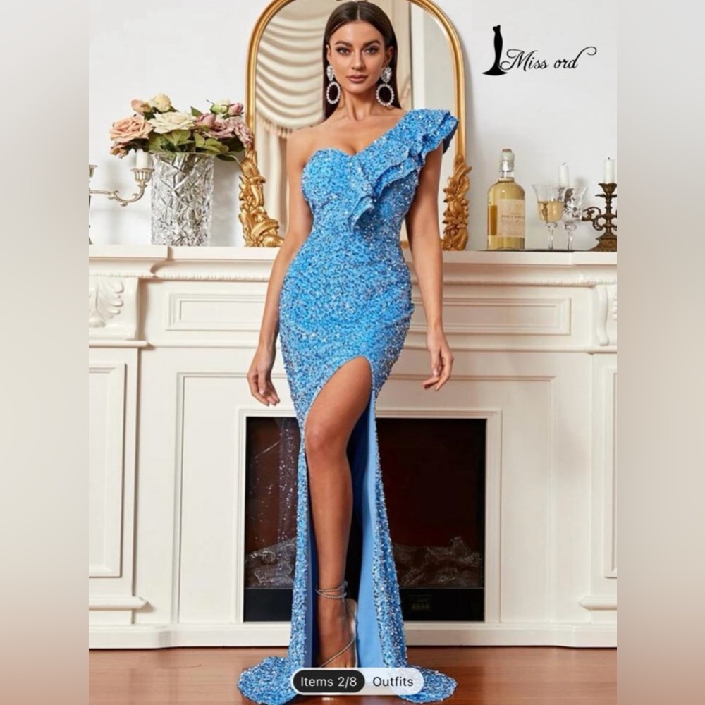 Blue dress